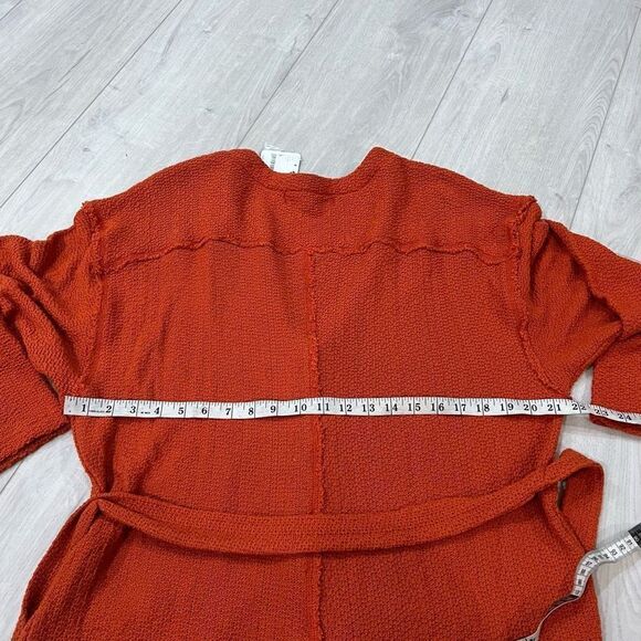 Free People Beach Belted Cardigan
Sweater size S - Picture 6 of 6